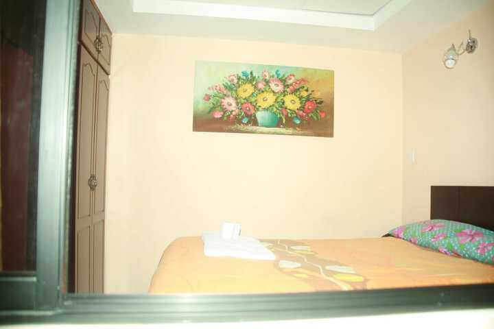 Room 11 of 111