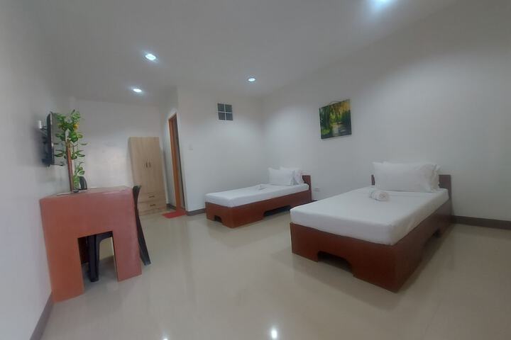 Room 9 of 21