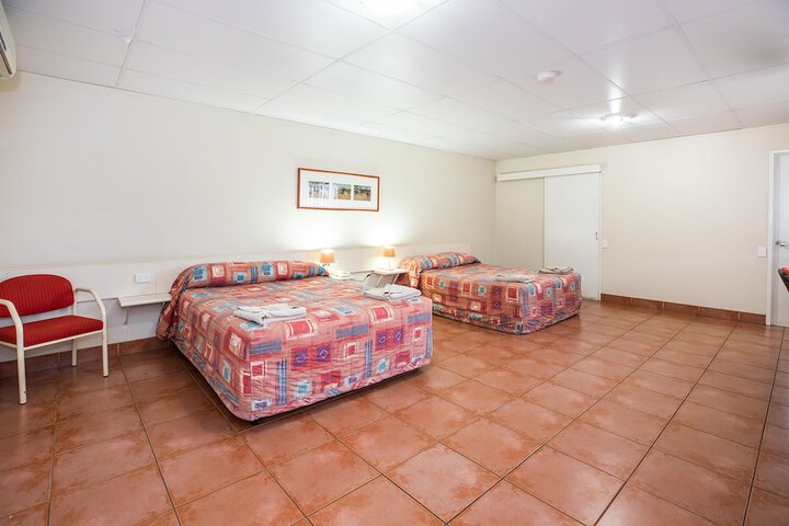 Room 7 of 32