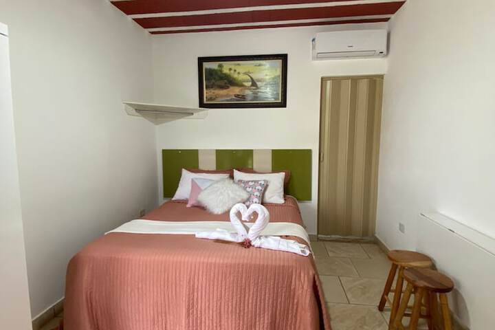 Room 2 of 40