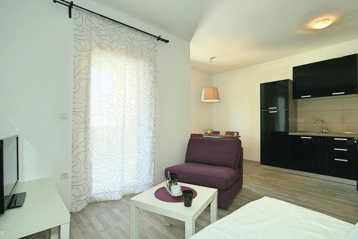 Beautiful Home in Umag With Wifi and 1 Bedrooms