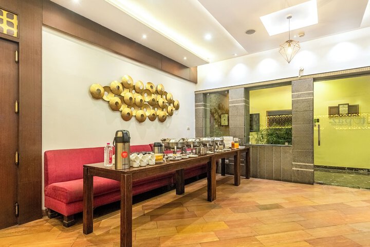 Ballroom/Hall 40 of 48