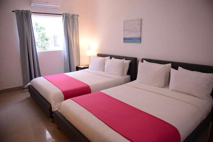 Room 10 of 44