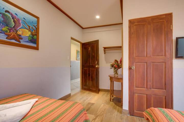Room 52 of 87