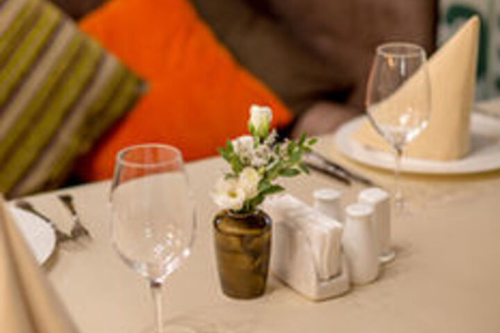 Dining 56 of 57