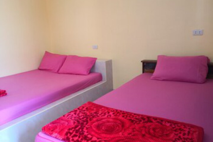 Room 6 of 23