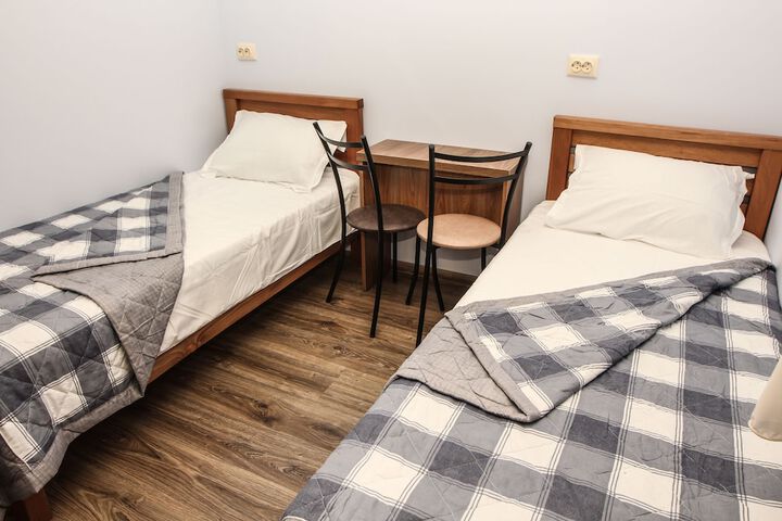 Room 5 of 26
