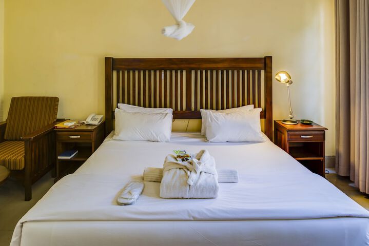 Room 15 of 34