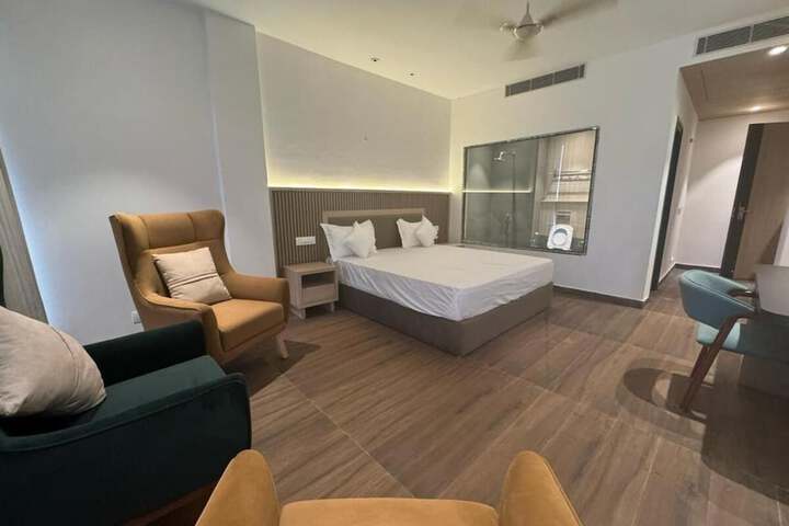 Room 5 of 23