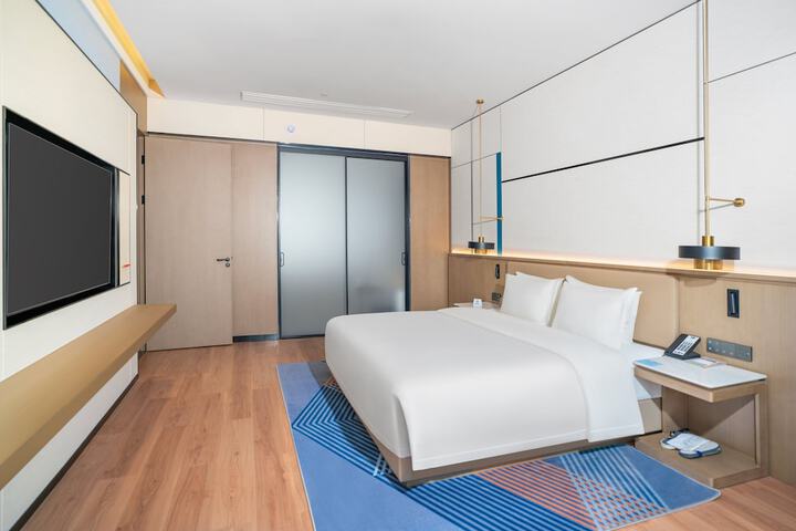 Room 3 of 41
