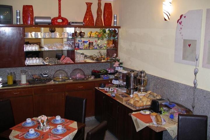 Dining Photos