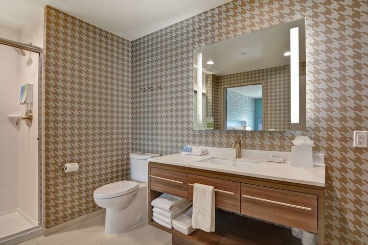 Bathroom shower