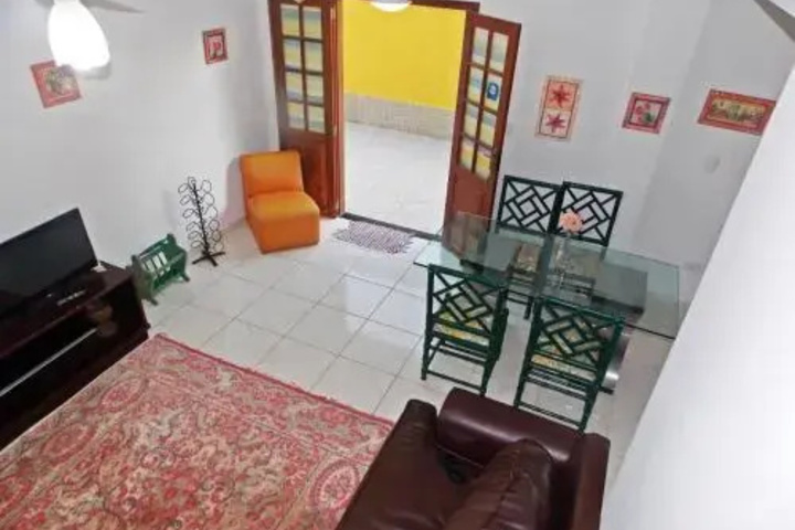 Room 12 of 21