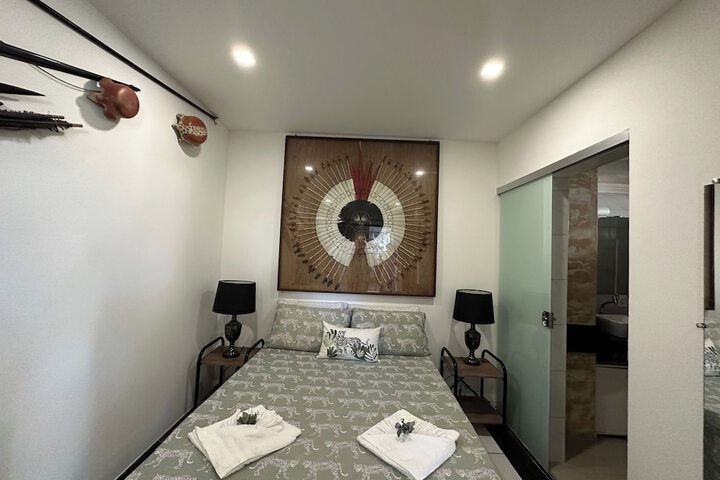 Room 3 of 180