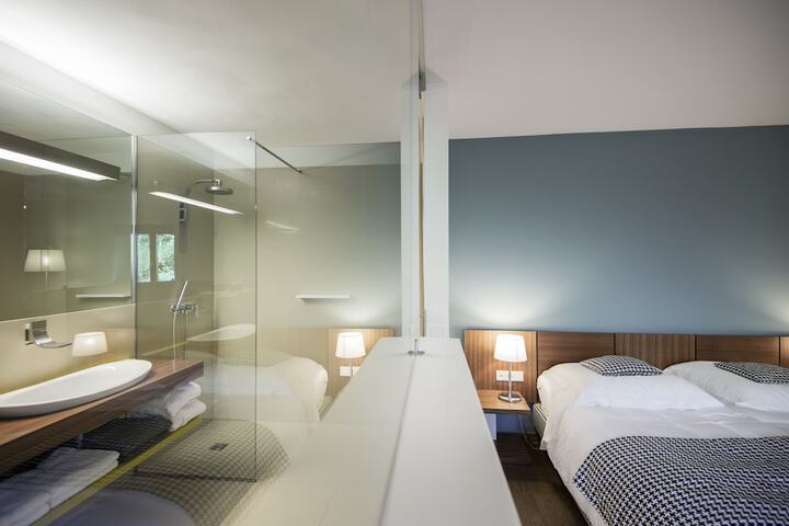 Room 19 of 36