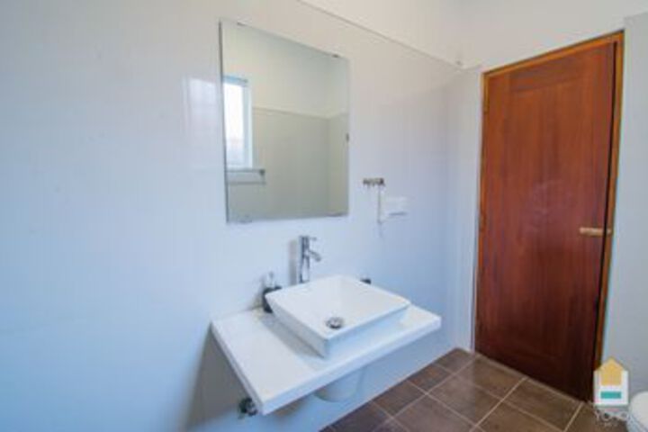 Room 11 of 25