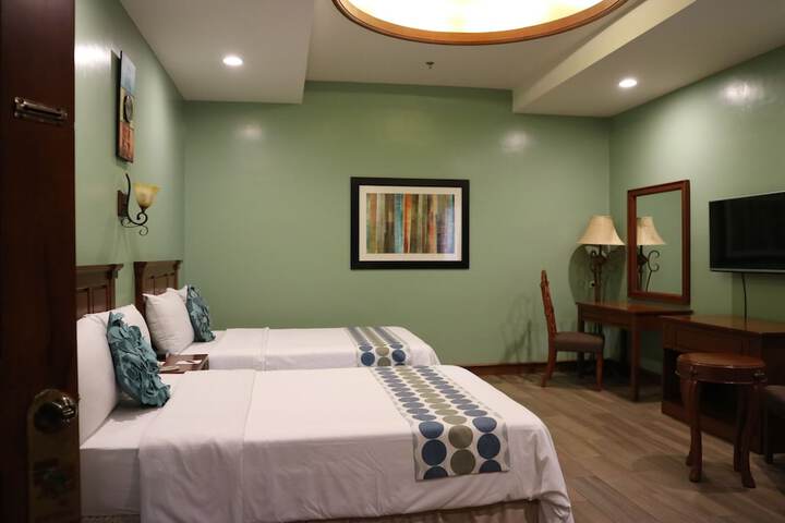 Room 40 of 90