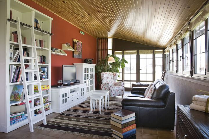 Room 12 of 35