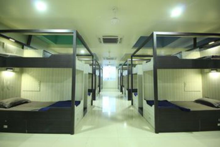 Room 19 of 30