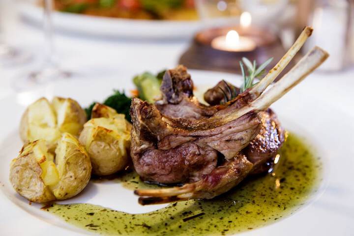 Dining 42 of 82