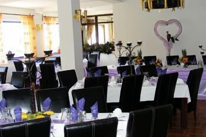 Ballroom/Hall 43 of 52