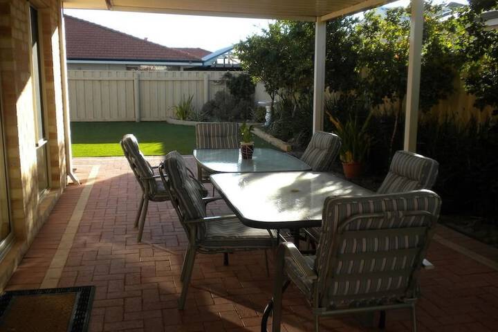 Terrace/Patio 8 of 8