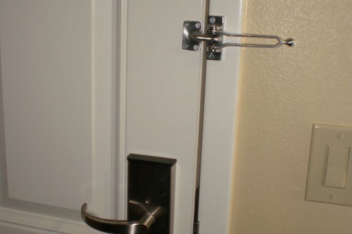 Room 8 of 14