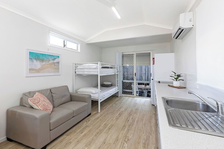 Room 12 of 32