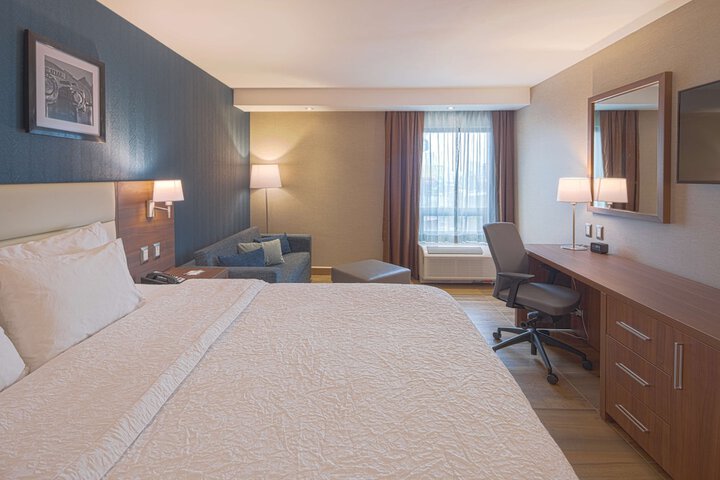 Room 8 of 45