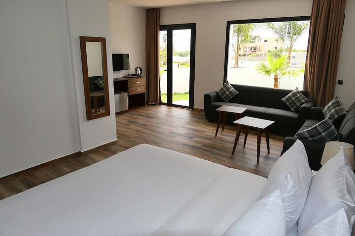 Room 5 of 49
