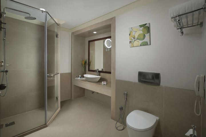 Room 82 of 184