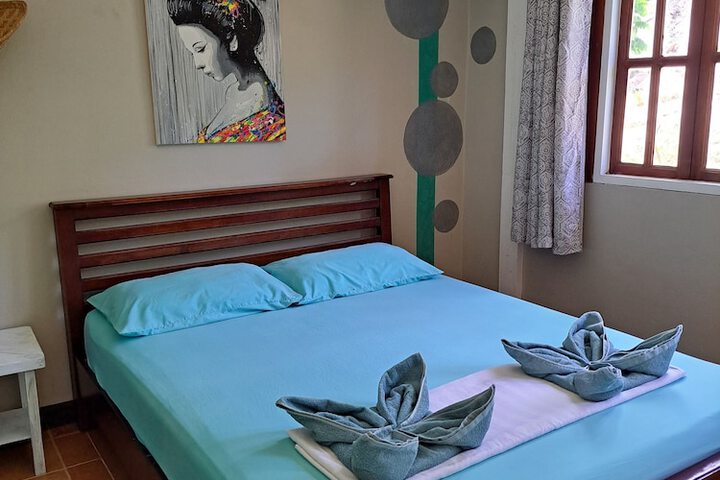Room 20 of 98