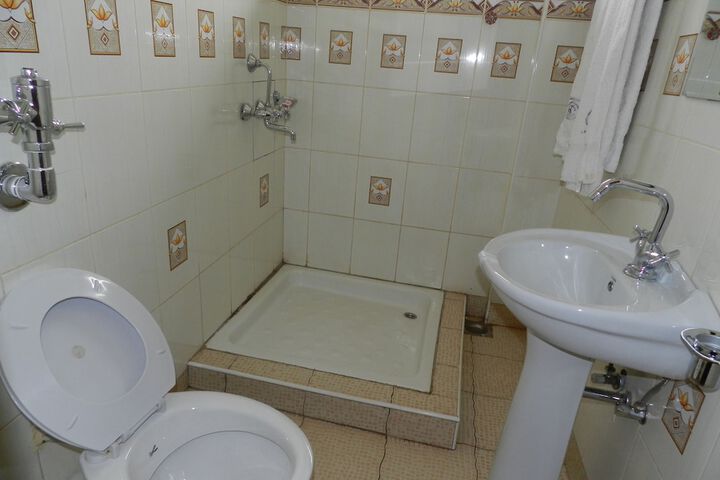 Room 17 of 26