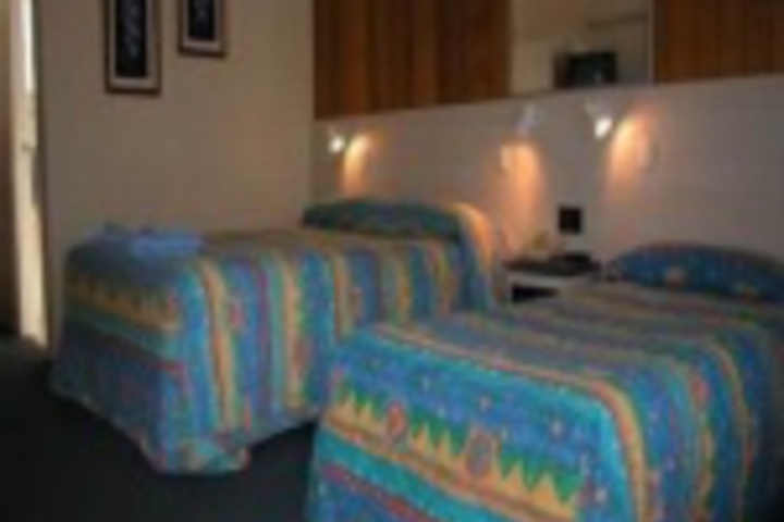 Room 73 of 144