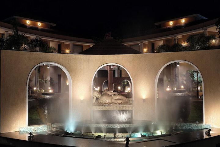 Hotel Interior 8 of 23
