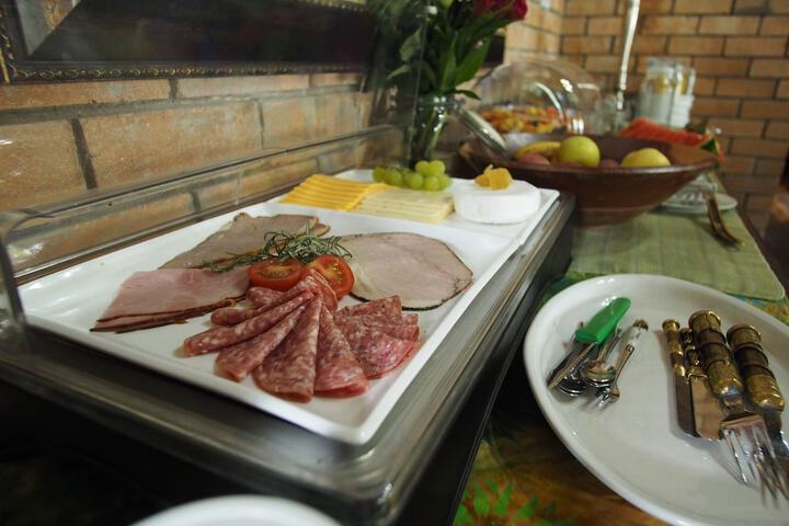 Dining 29 of 46