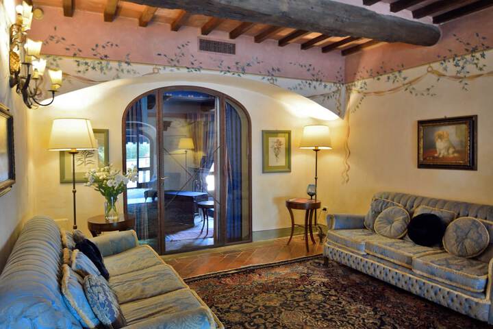Hotel Interior 4 of 84