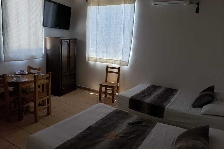 Room 5 of 25