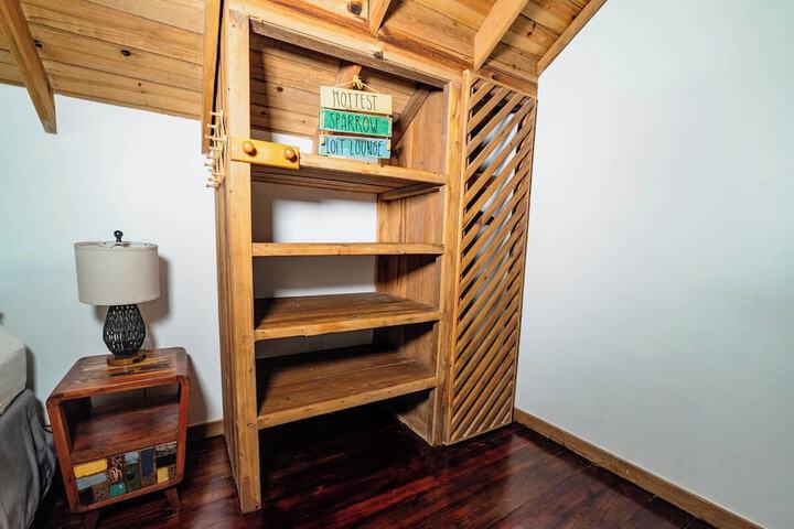 Room 86 of 292