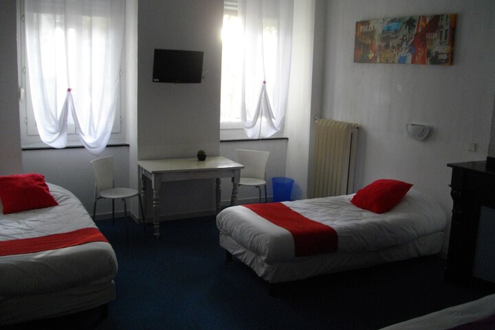 Room 12 of 51