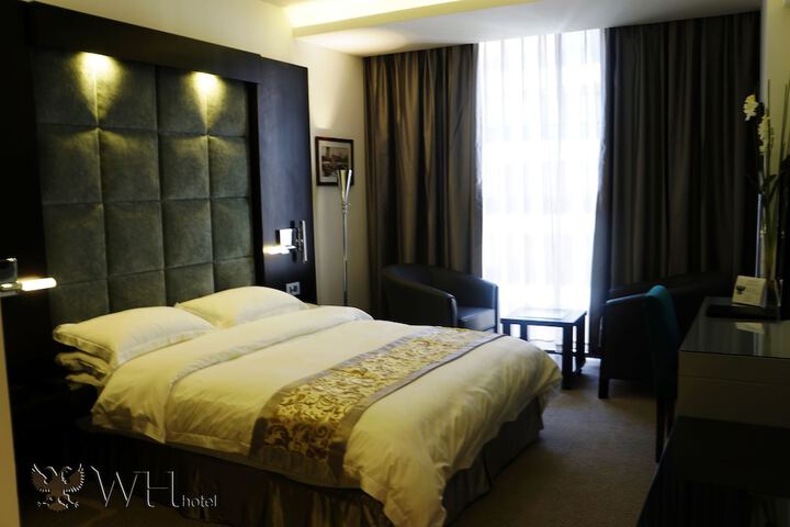 Room 11 of 54