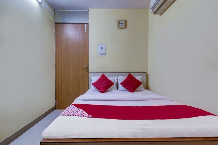 Room 9 of 24