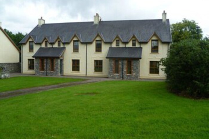 Kenmare Holiday Village Kenmare, Co.Kerry - 3 Bed - Sleeps 5