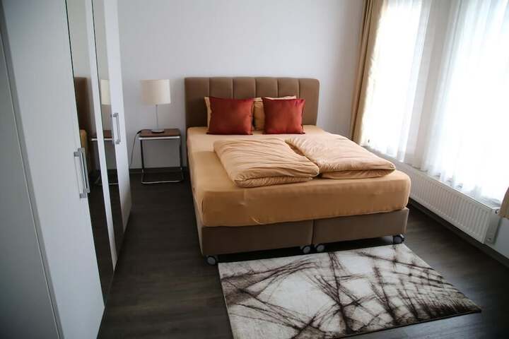 Room 4 of 23