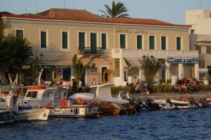 Avra Hotel