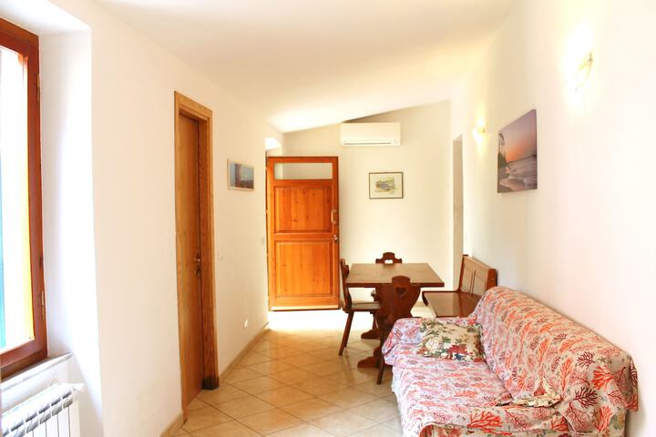 Room 14 of 24