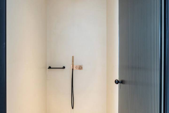 Room 86 of 144
