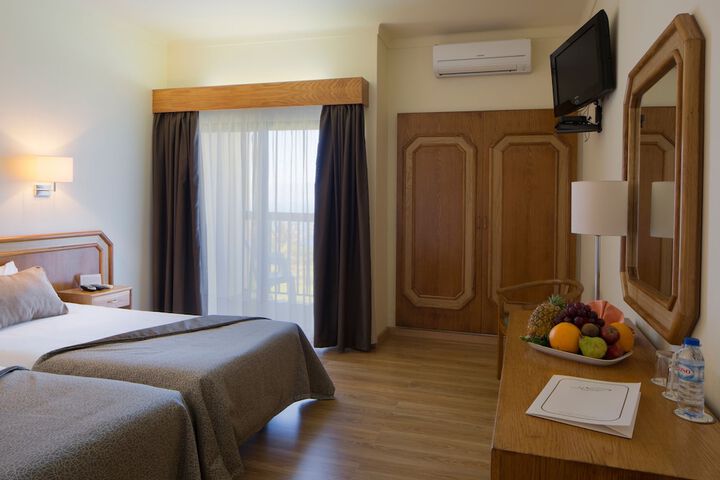 Room 7 of 31