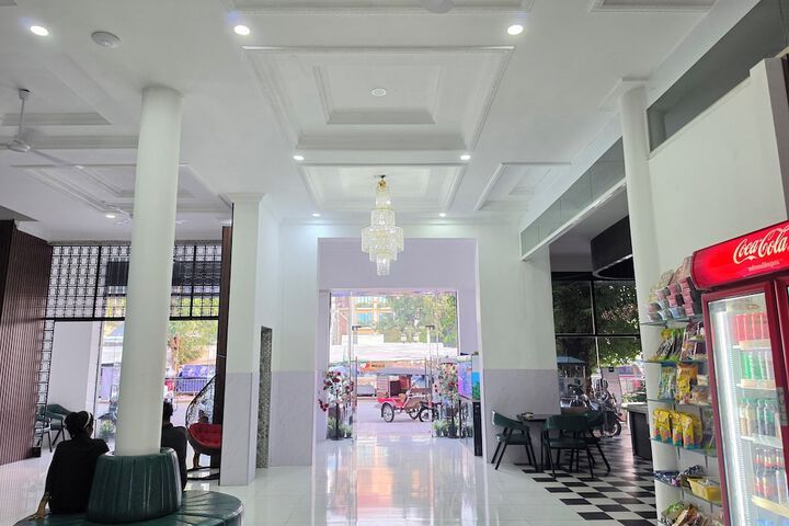 Hotel Interior 4 of 22