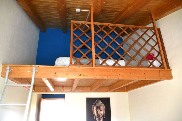 Room 14 of 65
